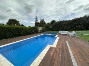Almost Coastal - Pool and Hot Tub